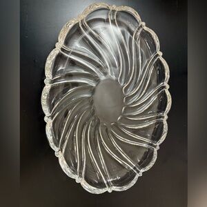 Elegant Clear Glass Swirl Platter